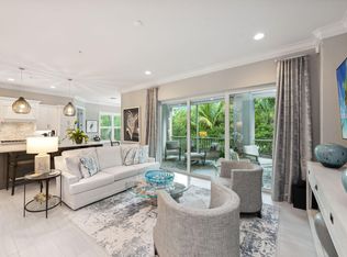 8037 Signature Club Cir #201, Naples, FL 34113