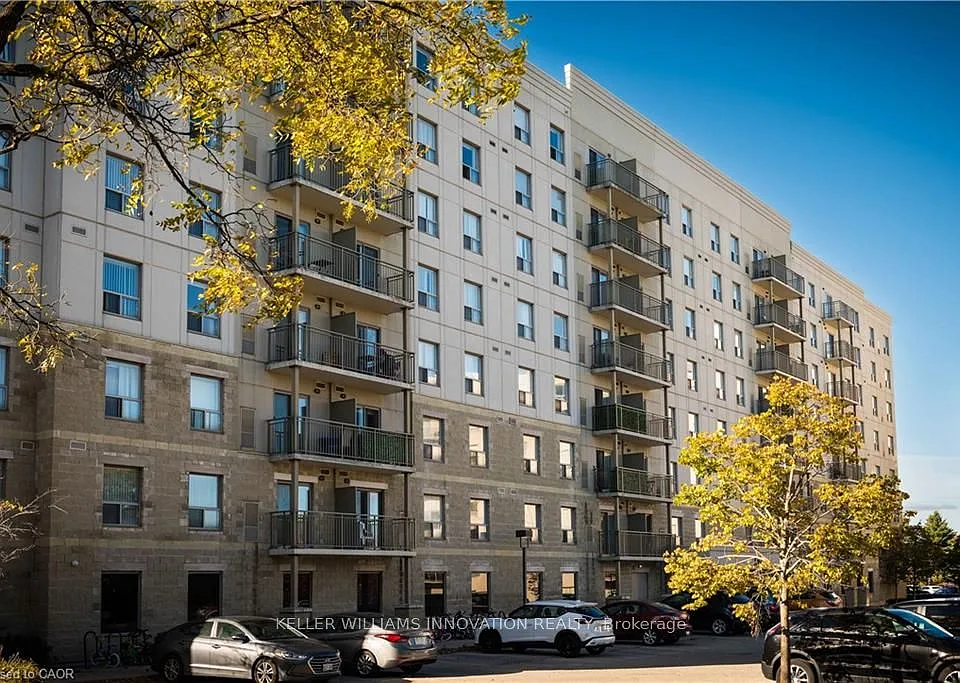 239 Auburn Dr #418