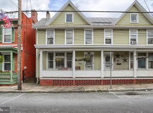 20 E Main St, Newville, PA 17241