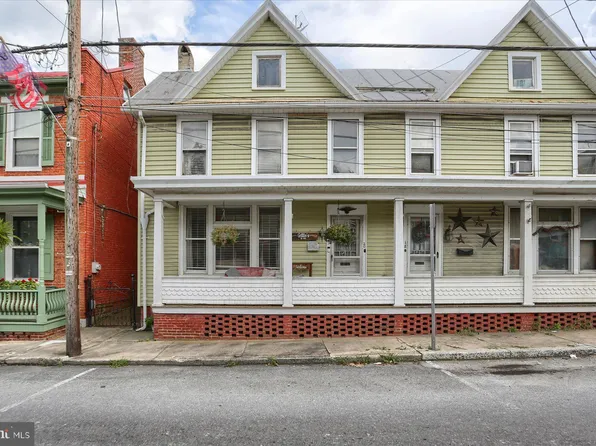 20 E Main St, Newville, PA 17241