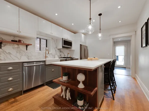 1031 Saint Clarens Ave, Toronto, ON M6H 3X8