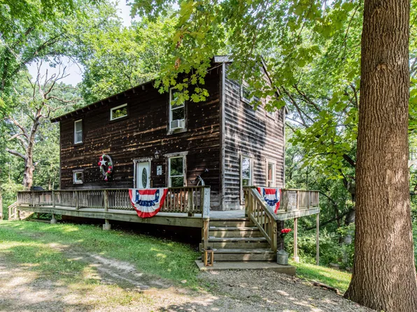 3 Poplar Ct, Putnam, IL 61560