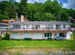 852 Lake Side Rd, Addison, PA 15411