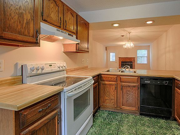 U-Shaped Kitchen