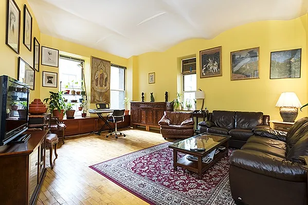 Sold by Nest Seekers International | media 1