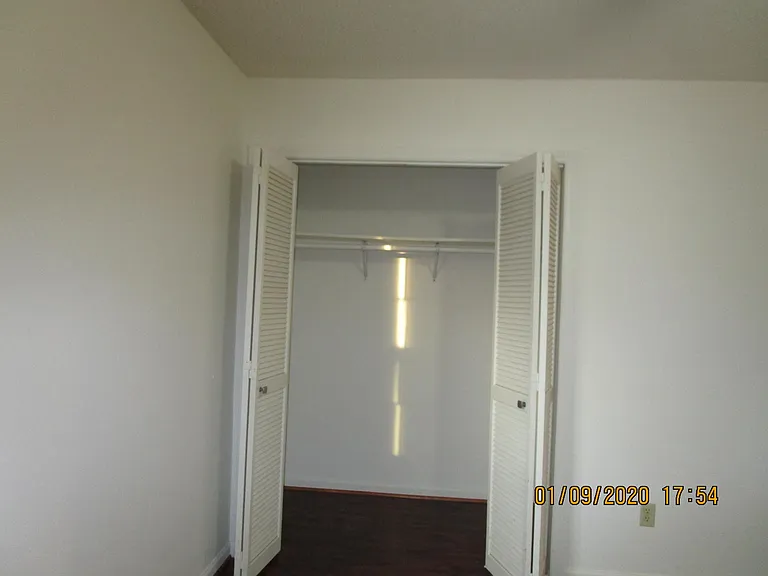 1634 Village Lake Dr — Photo 12