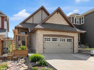 68 N Nolanlake Vw NW, Calgary, AB T3R0W3