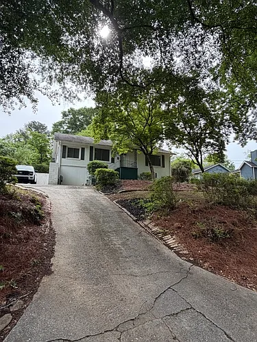 3160 Lake Ave Photo 1