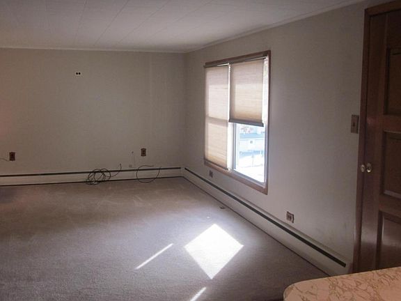 2nd image of 514 Johnson St