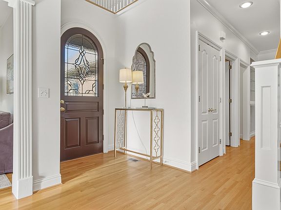 4th image of 2074 Baneberry Dr