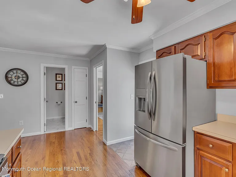 608 Brielle Ave — Photo 12