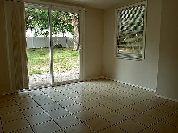 308 Woodlawn Ave — Photo 18