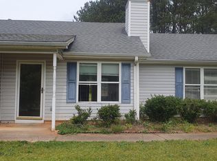 325 Peeks Crossing Dr, Senoia, GA 30276