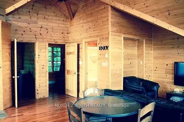 5 bed, $4,000 — Photo 4