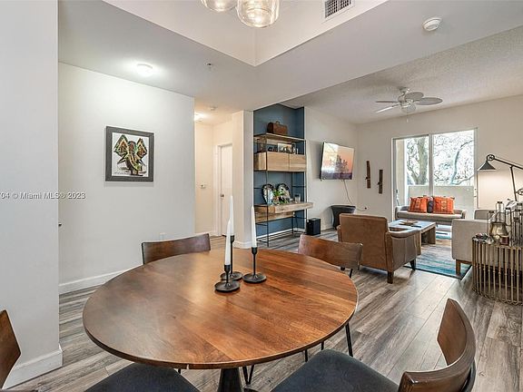 3rd image of 520 SE 5th Ave APT 2105
