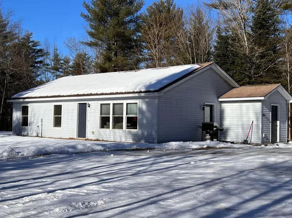 27 Lowmoor Drive, Leeds, ME 04263