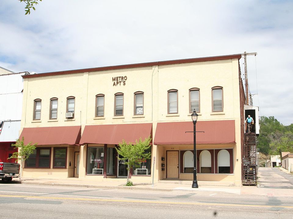 1st image of 309 1/2 Plum St #201