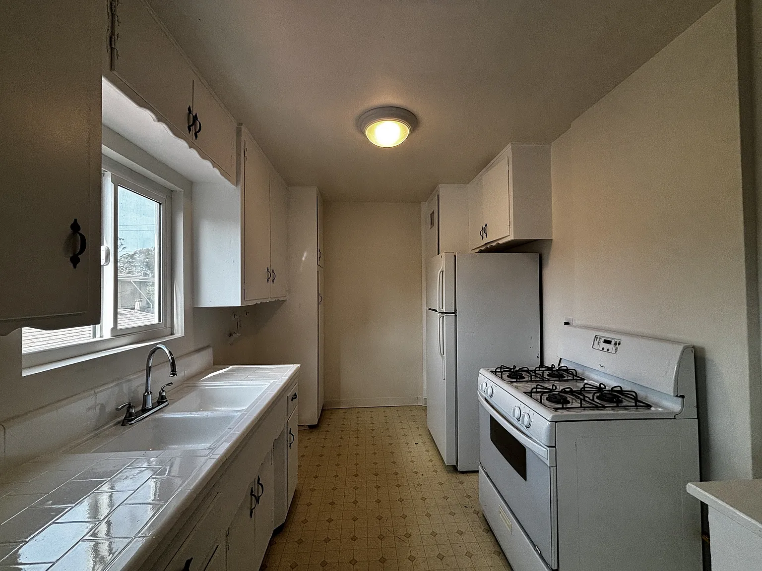 1 bed, 600 sqft, $1,825 — Photo 4