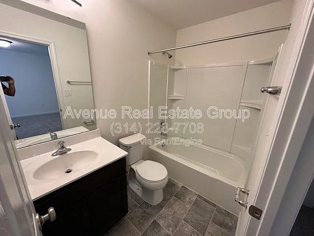 5571 Walden Ridge Dr — Photo 12