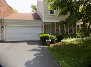 893 Burgess Cir, Buffalo Grove, IL 60089