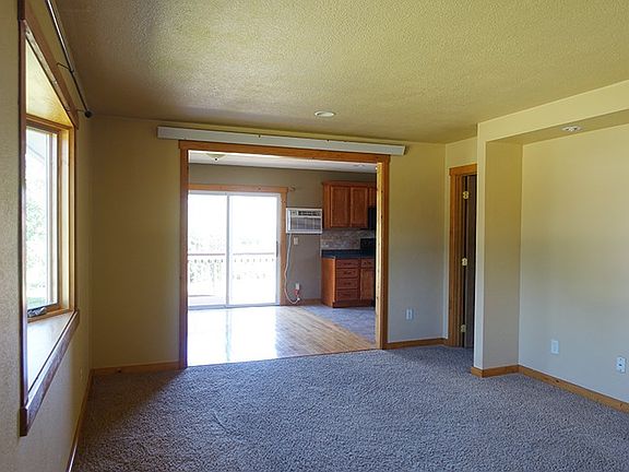 2nd image of 5119 Airport Rd