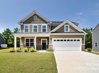 144 Fleming Dr, Statesville, NC 28677