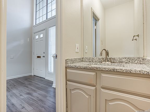 5th image of 13016 TRENT ST