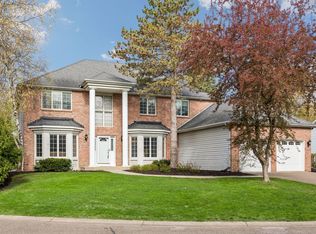 3655 Urbandale Ln N, Plymouth, MN 55446