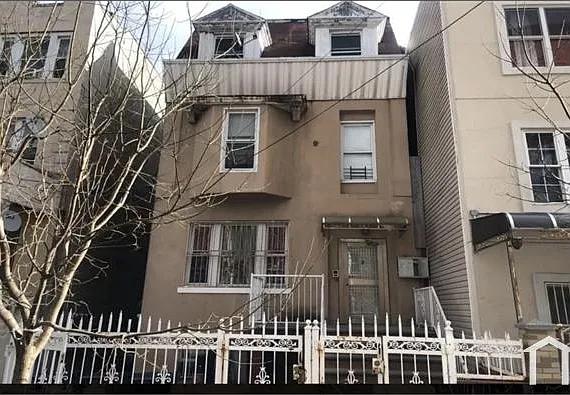 1354 Teller Ave #3