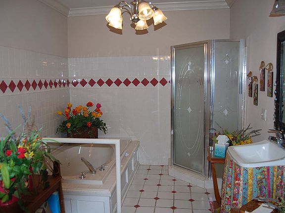 Large downstairs bathroom