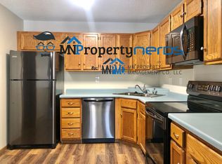 1561 Wheelock Ln APT 104, Saint Paul, MN 55117