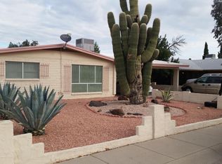 2924 W Laurel Ln, Phoenix, AZ 85029