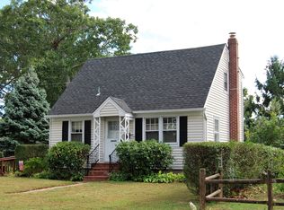 20 Carlson Rd, Ronkonkoma, NY 11779