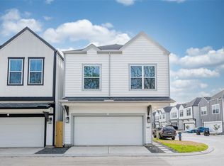 8402 Berry Green Ln, Houston, TX 77022