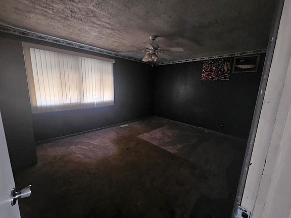 4th image of 192 E Stevenson Dr