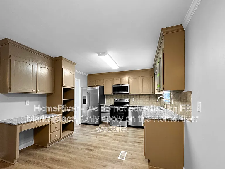 2155 Dave St — Photo 7