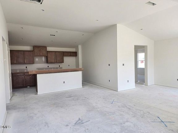 4th image of 2817 Zinger Hill Lane Dr