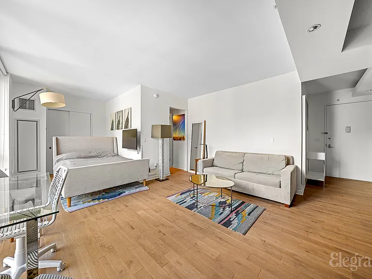 39 E 29th St #15E — Photo 4