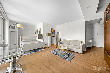 Rented by Elegran