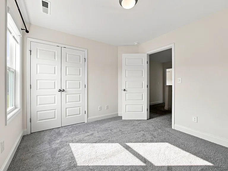 209 Danube Dr — Photo 31