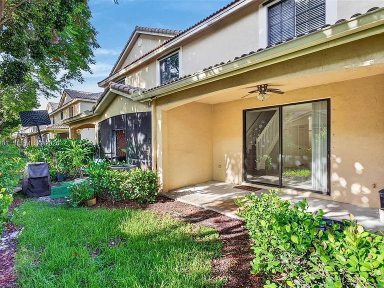 3969 Orange Tree Ln #3969 — Photo 6