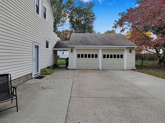 3rd image of 1716 Sunnyside Ave