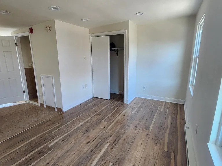242 S 22nd St #1 — Photo 13