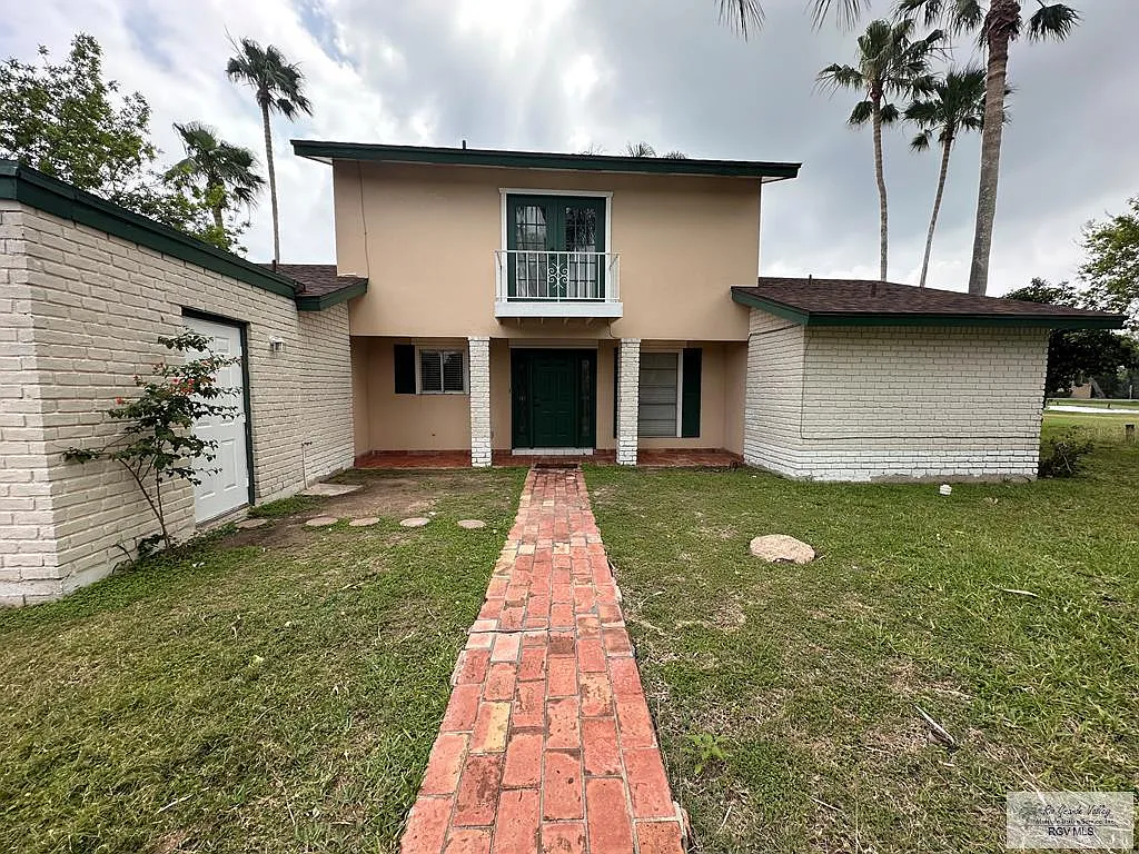 3 bed, 3.0 bath, 1953 sqft, $1,800 — Photo 1