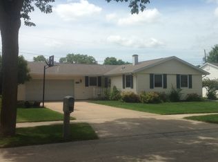 376 Paul Dr, Kimberly, WI 54136
