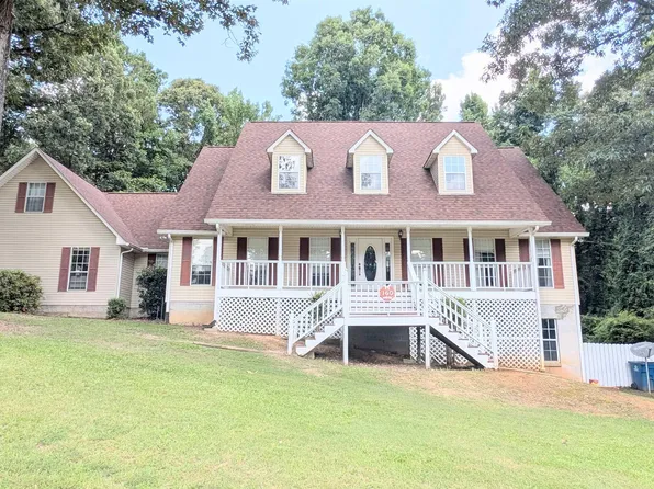 160 Hickory St, Munford, AL 36268