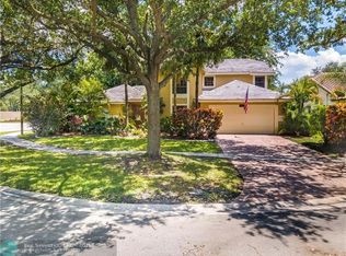 1884 NW 103rd Ave, Plantation, FL 33322