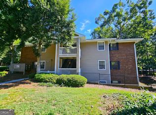 306 Barrington Hills Dr, Sandy Springs, GA 30350