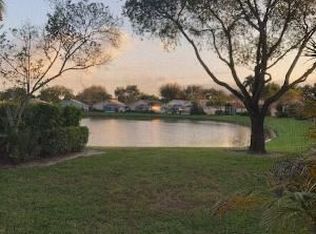 6389 Reflection Point Cir, Boynton Beach, FL 33437