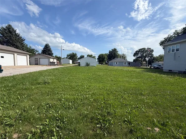 1116 High Ave W, Yale, IA 50277